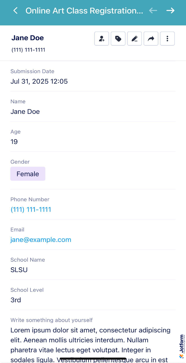 Jotform mobile notification example that opens the specific form submission in the app when tapped
