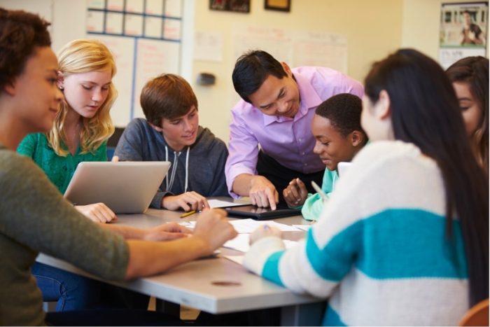 How to use technology to foster higher-thinking skills in class