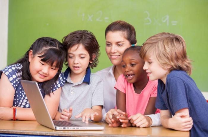 Helping teachers pay for classroom supplies Image-2