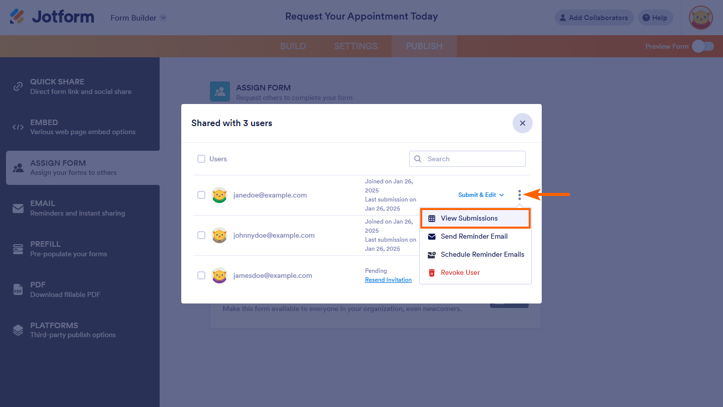 Opción Ver envíos en el menú de Tres Puntos Compartido con ventana de la pestaña Asignar formulario de Publicar en Jotform Form Builder