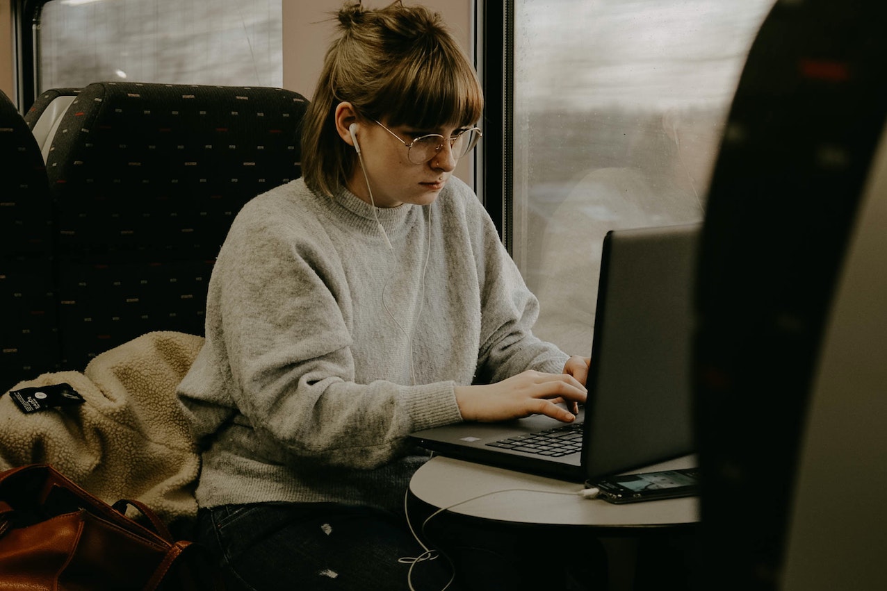 11 best Hootsuite alternatives and competitors in 2026 (pricing, pros, and cons)