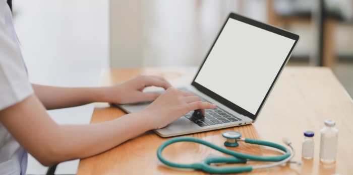 What are the pros and cons of electronic health records?