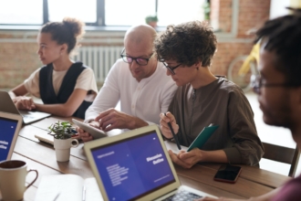 How field data collection improves field service management