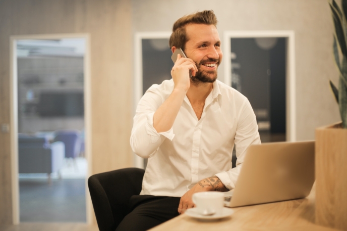 What is a virtual merchant?