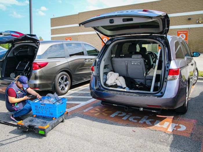 How to offer curbside pickup to your customers
