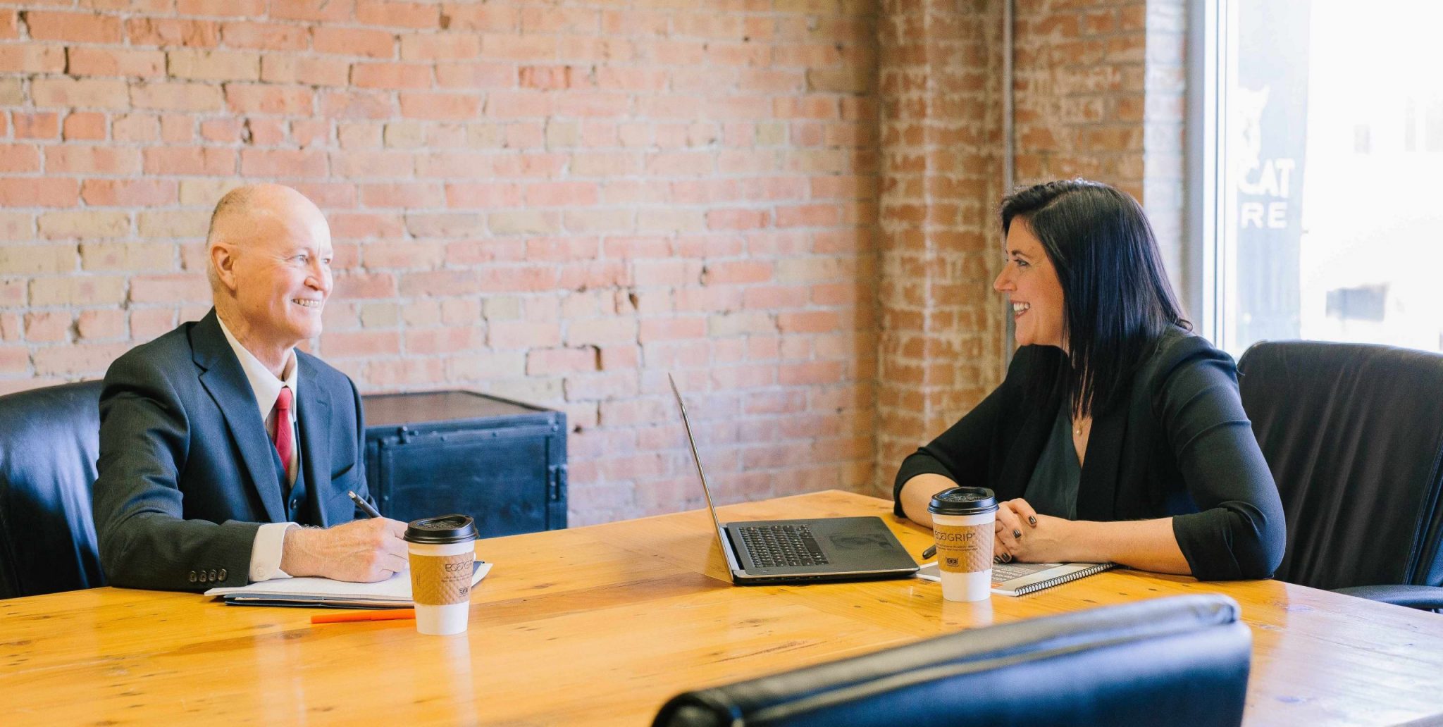 60 best performance review questions you should ask in 2026