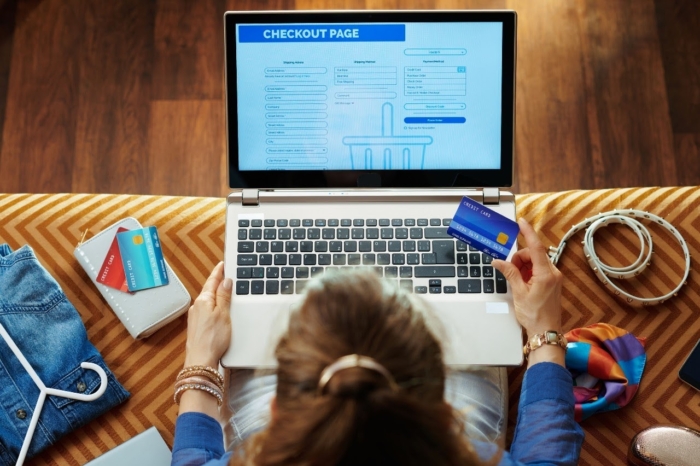 Hosted vs non-hosted payments