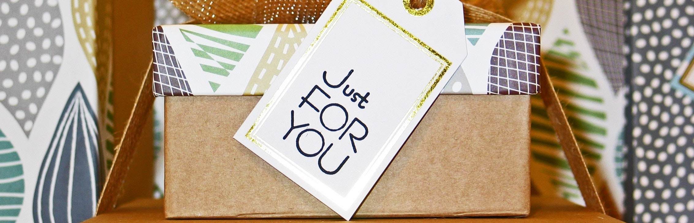 how to start a subscription box