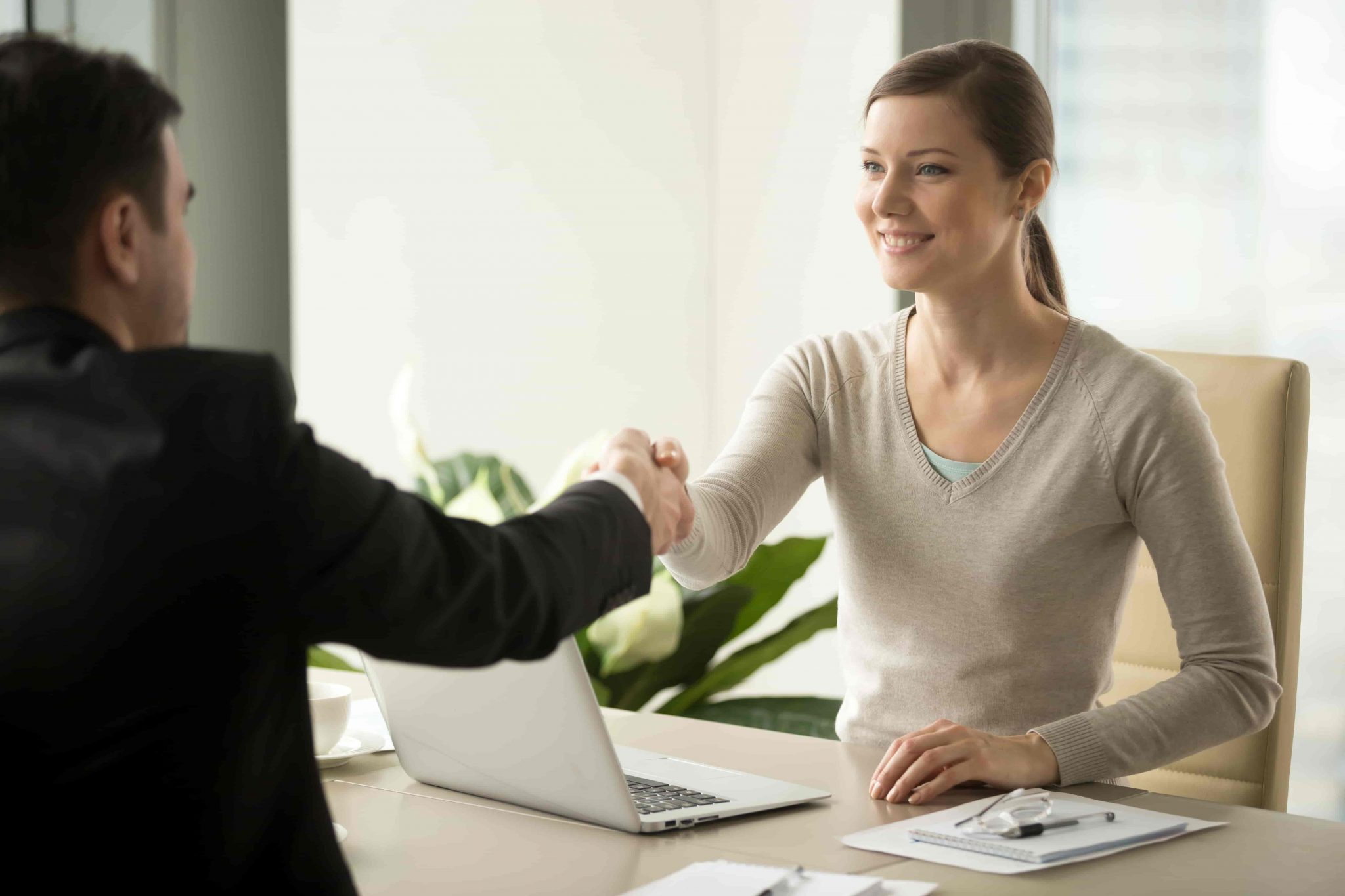 60 best performance review questions you should ask in 2026