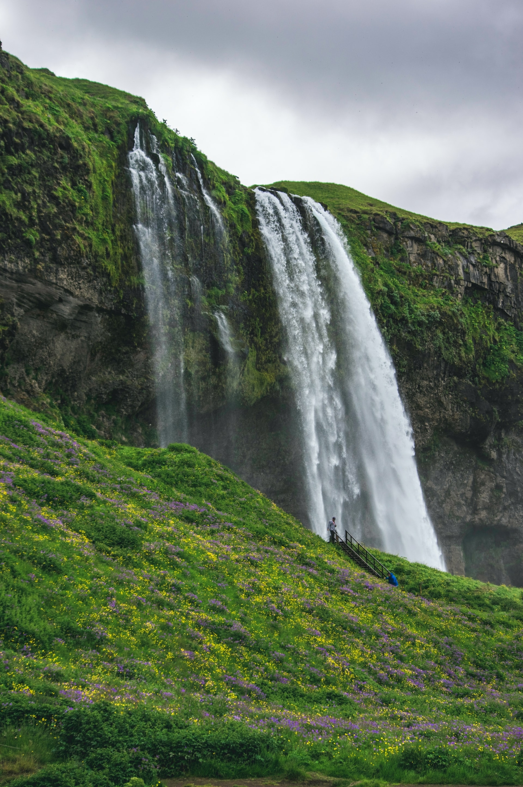 40 Beautiful Examples of Waterfalls Photography Image-24
