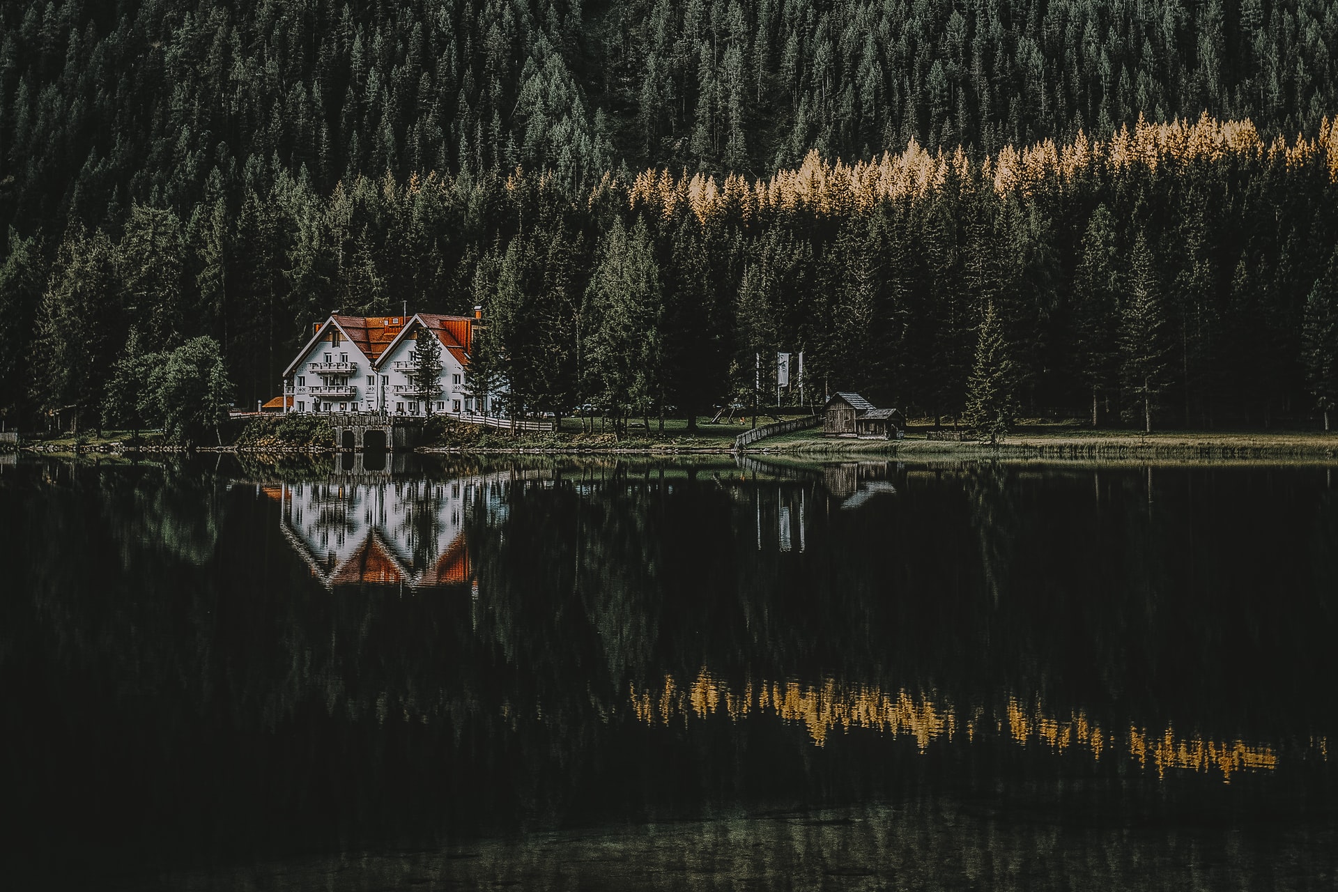 34 Desktop Themes & Wallpapers for Your PC Image-31