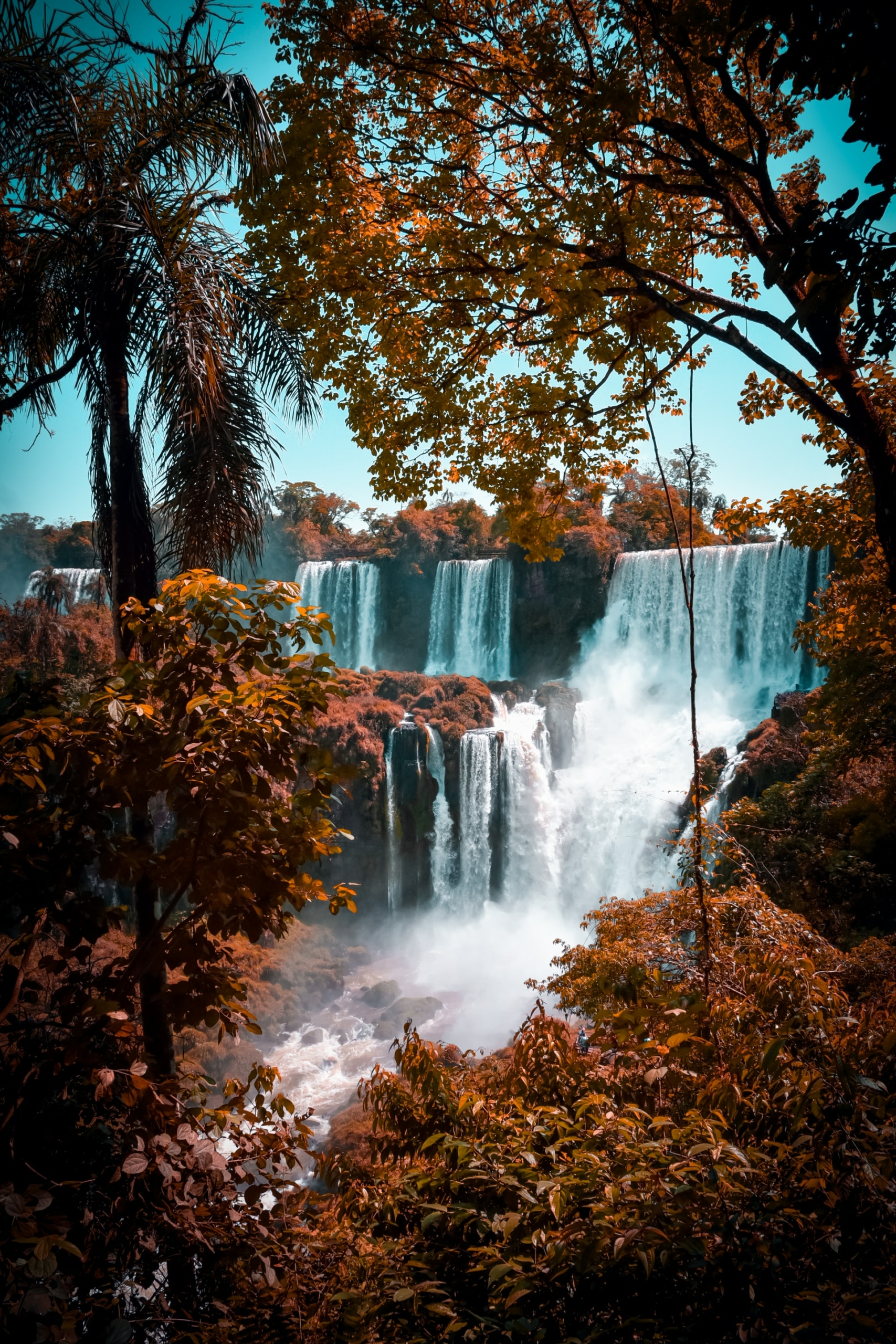 40 Beautiful Examples of Waterfalls Photography Image-17