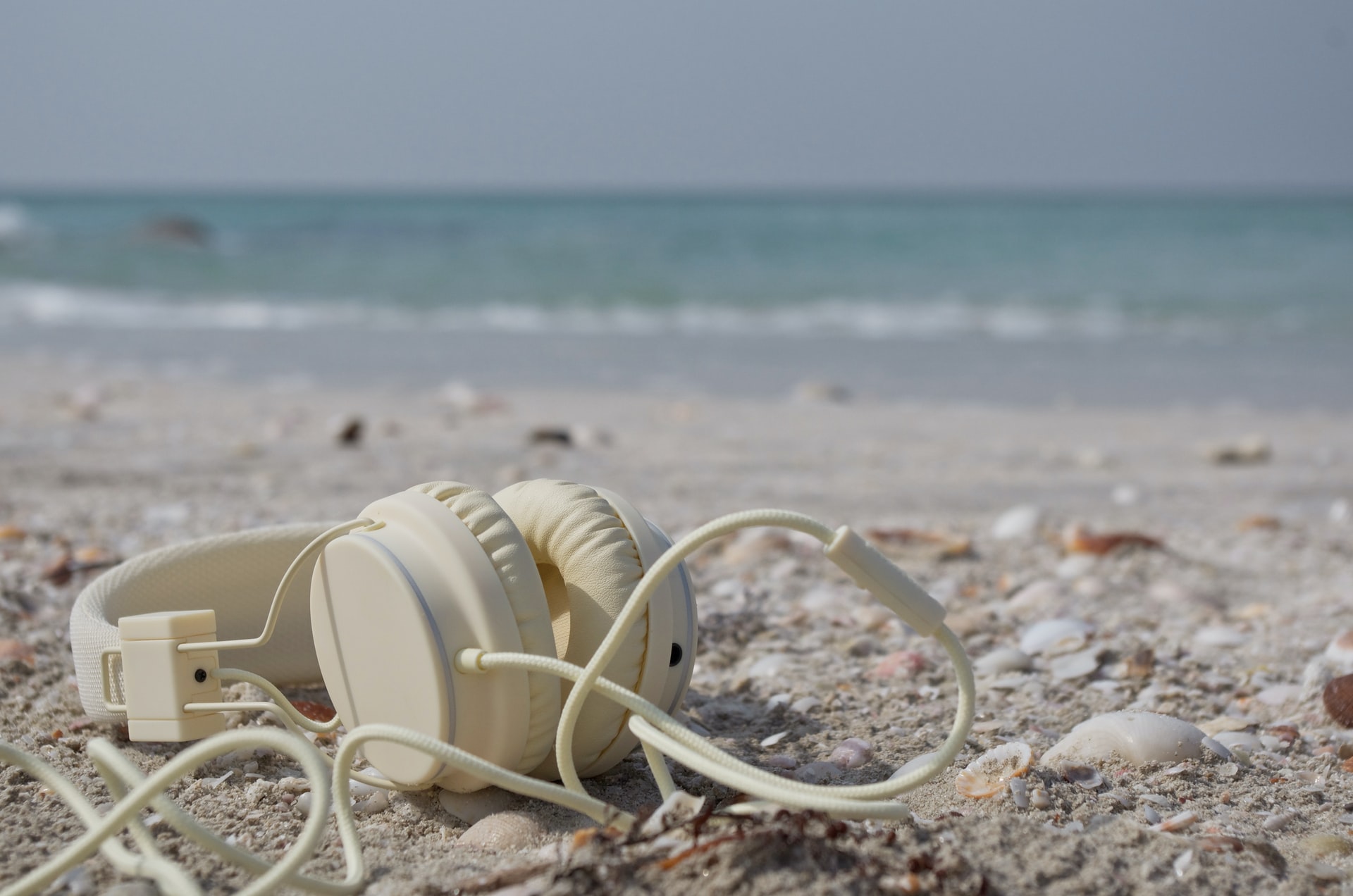 Stylish Music Wallpapers for Your Taste Image-2