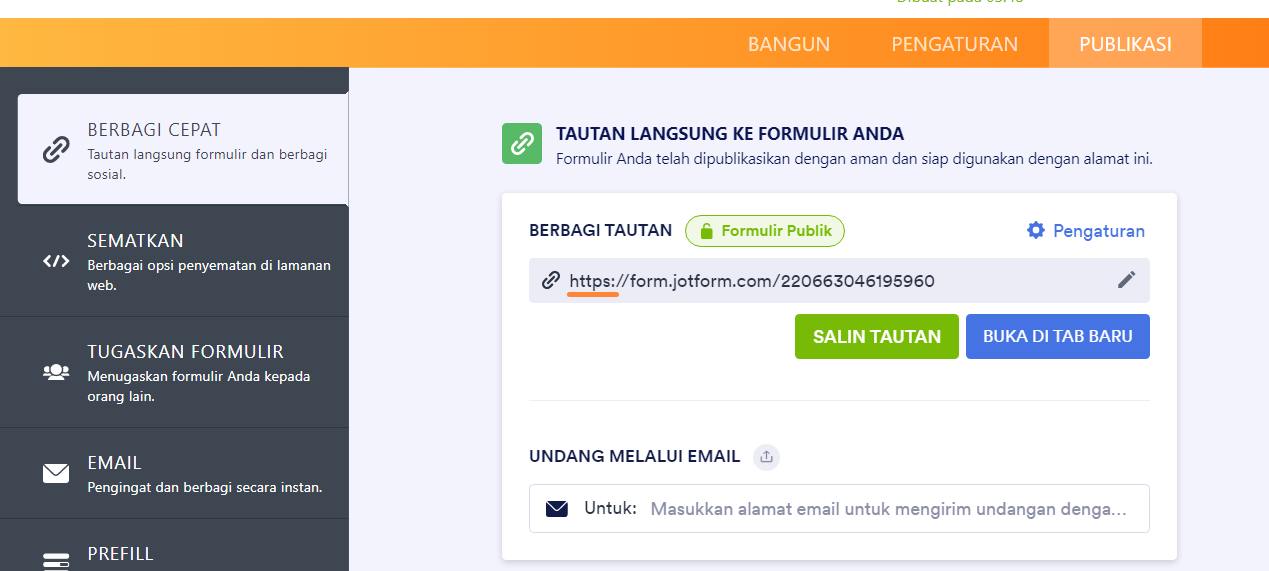 Pembangun formulir aman secara default