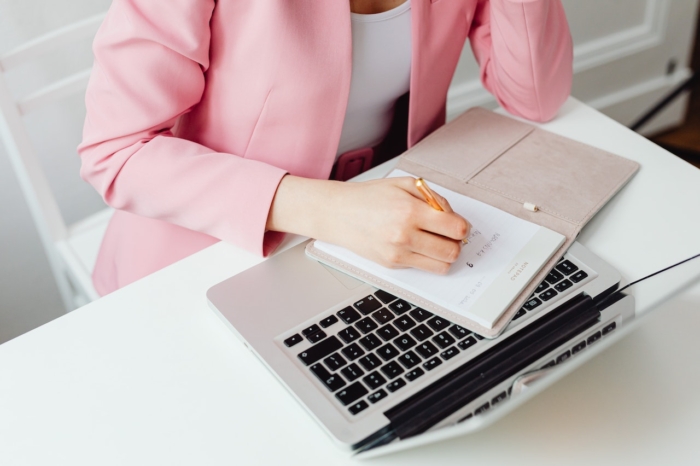Adobe Sign vs Docusign: Which is the better solution? (2026)