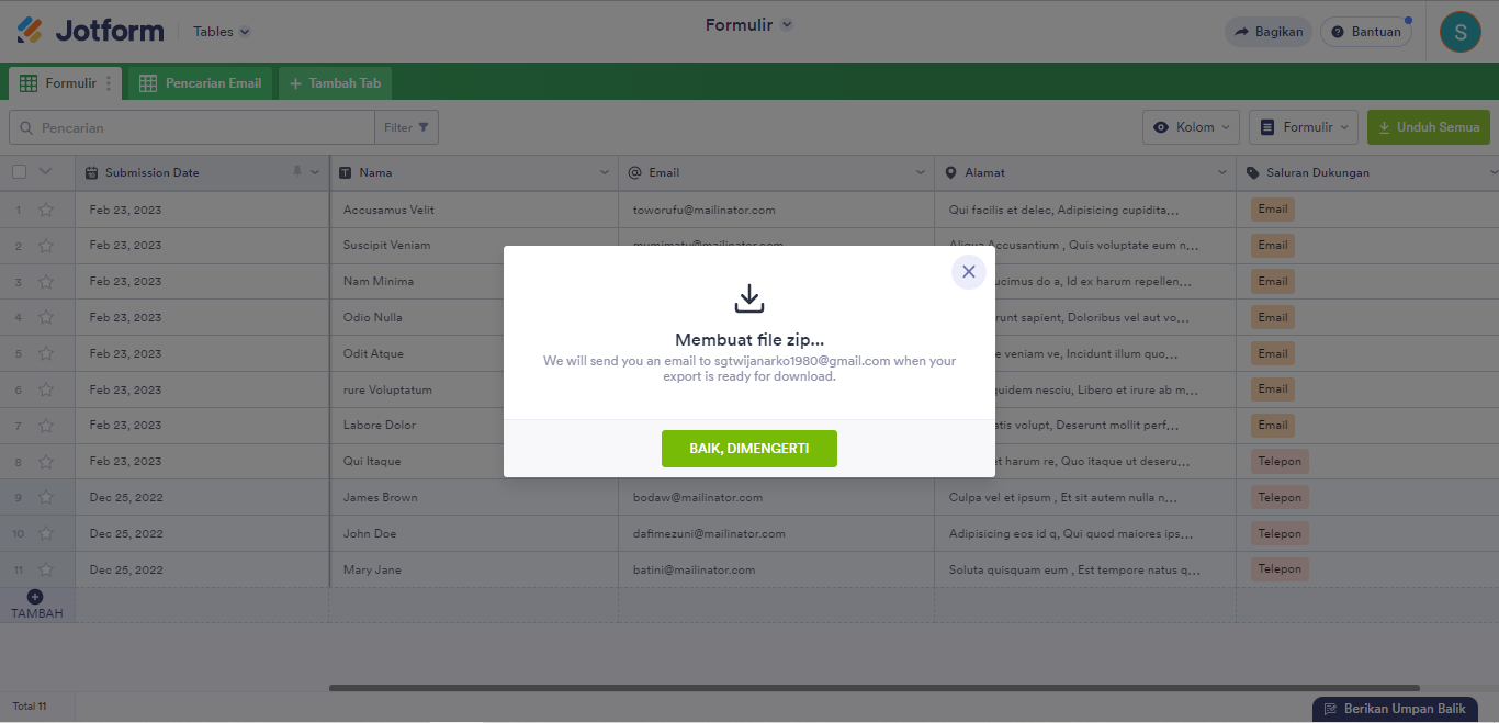 tangkapan layar dari "Membuat file zip" pesan popup pada Tabel