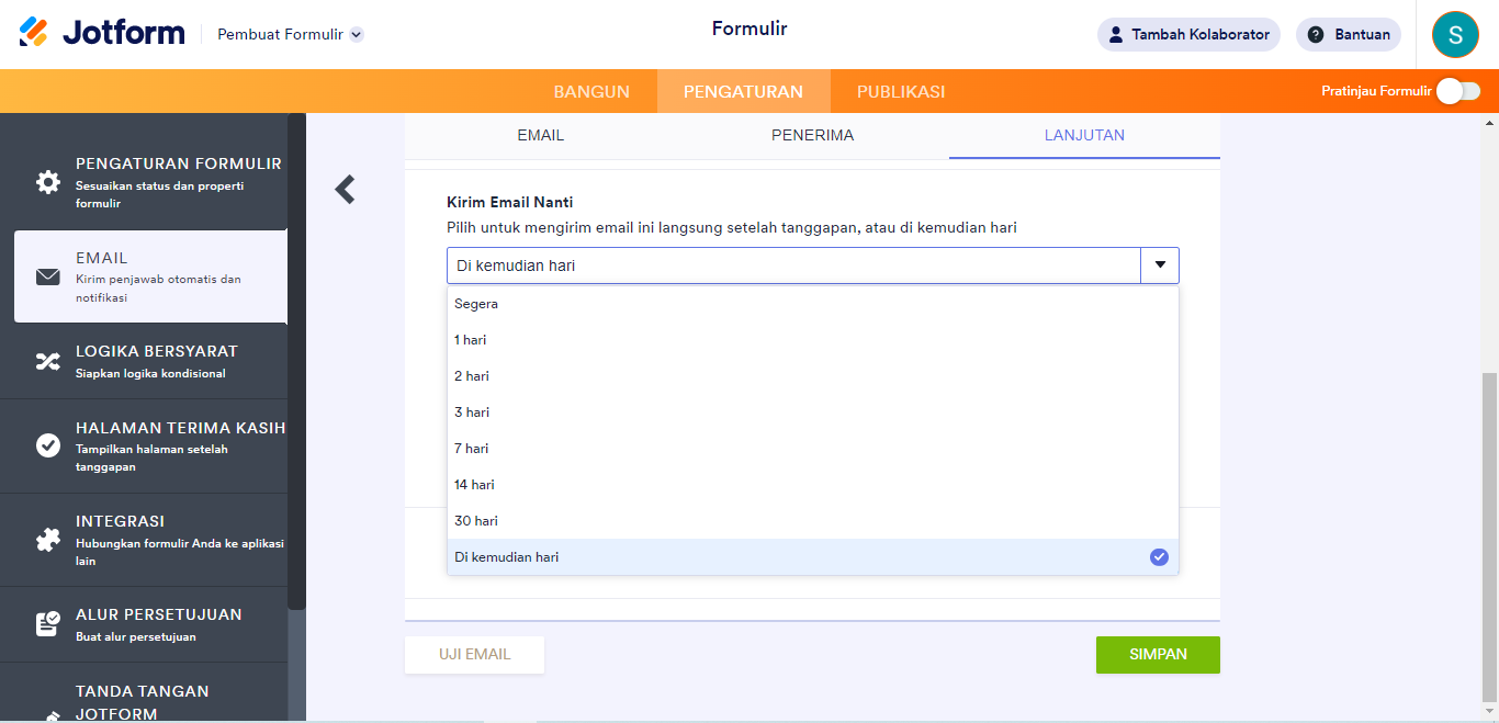 Sub tab Lanjutan Jotform di bawah tab Pengaturan Email dengan pilihan terbuka dari Kirim Email Nanti