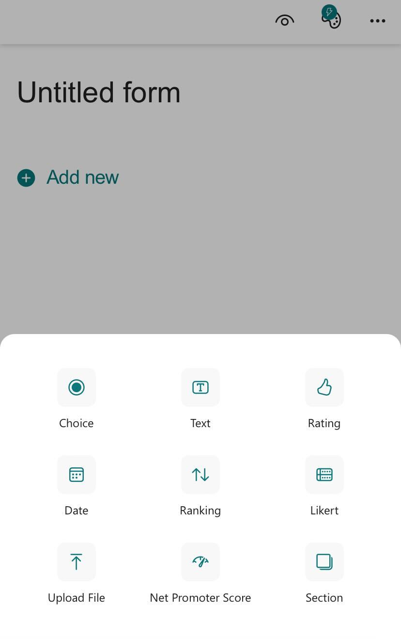 لقطة شاشة لقائمة أسئلة Microsoft Forms داخل النموذج الفارغ على الهاتف المحمول