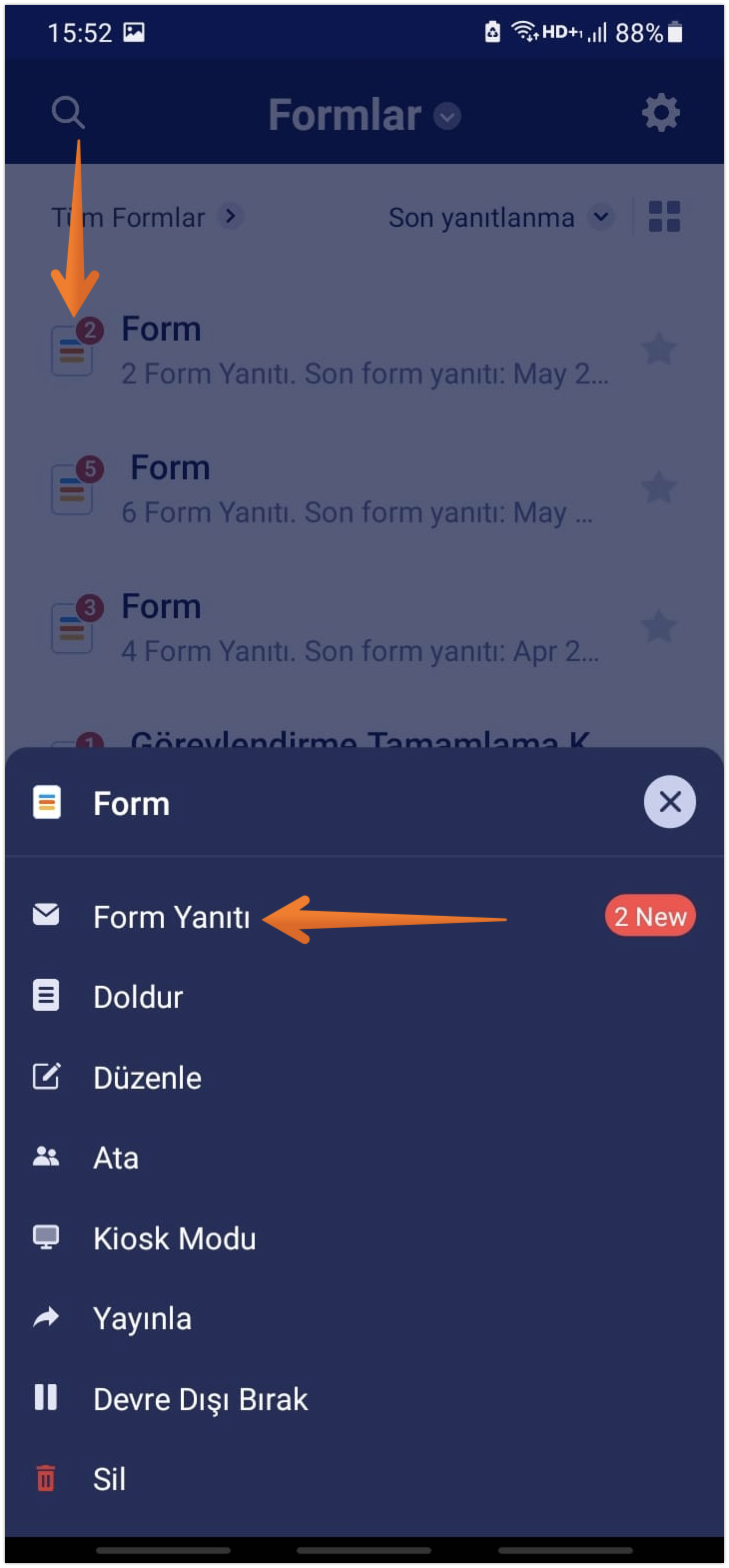 Jotform Mobil Formlar'da form yanıtlarını gösteren oklar