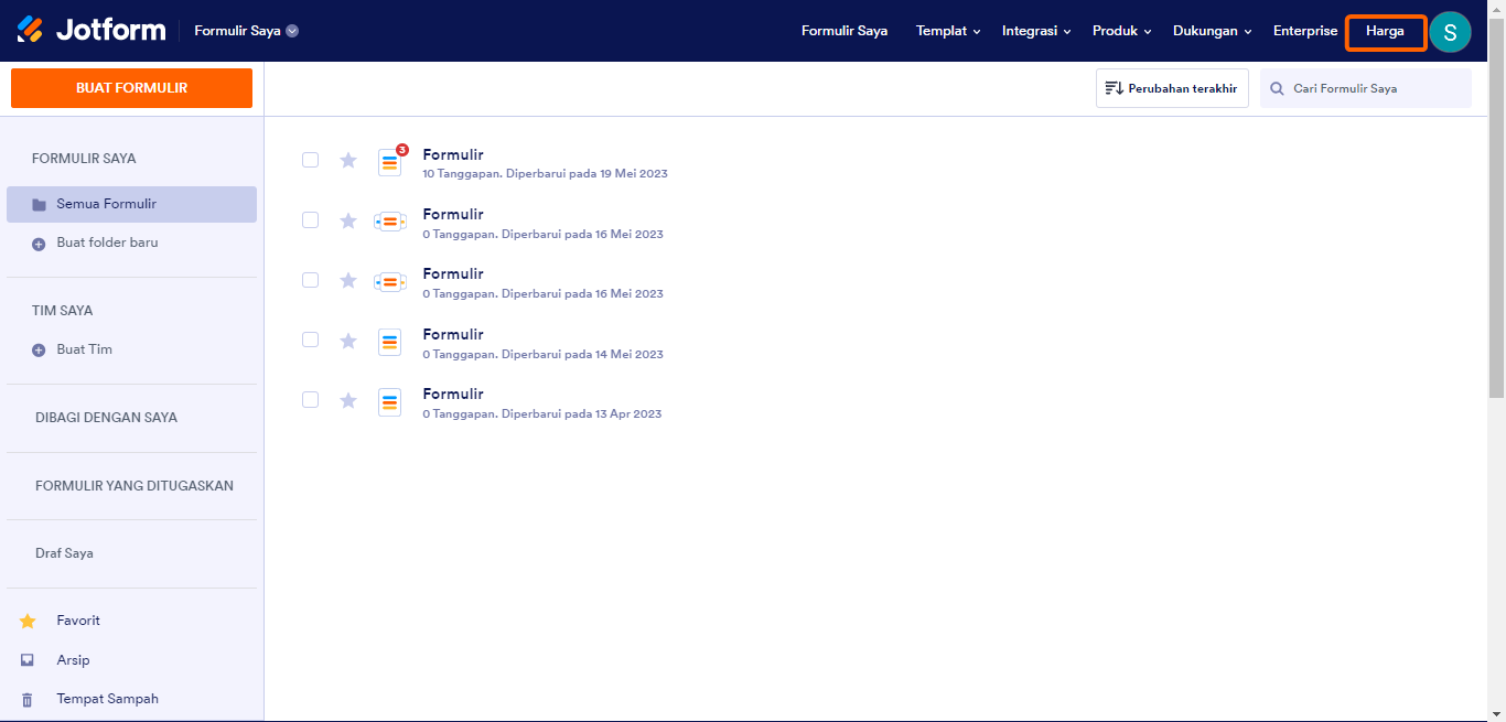 Situs web Jotform menyorot opsi harga dari menu navigasi