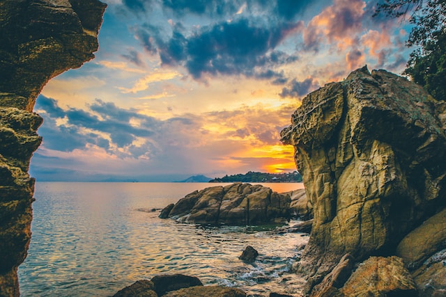hawaiian-sunset-by-andrewmcconville Sunsets and Color Palettes Inspiration Image-51