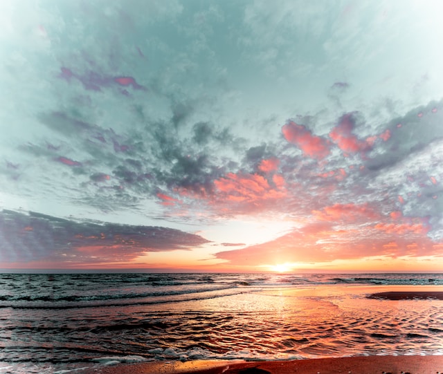 Sunset-by-yakushkin Sunsets and Color Palettes Inspiration Image-31