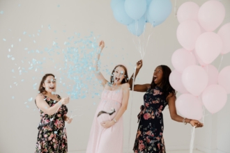 How to make a baby shower invitation in 7 steps