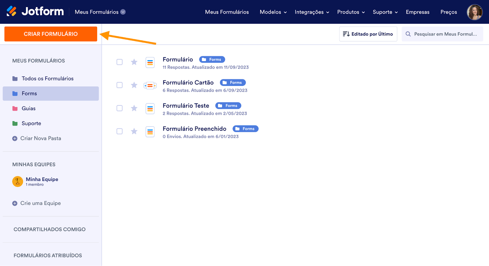 Captura de tela da página Meus Formulários clicando em Criar Formulário