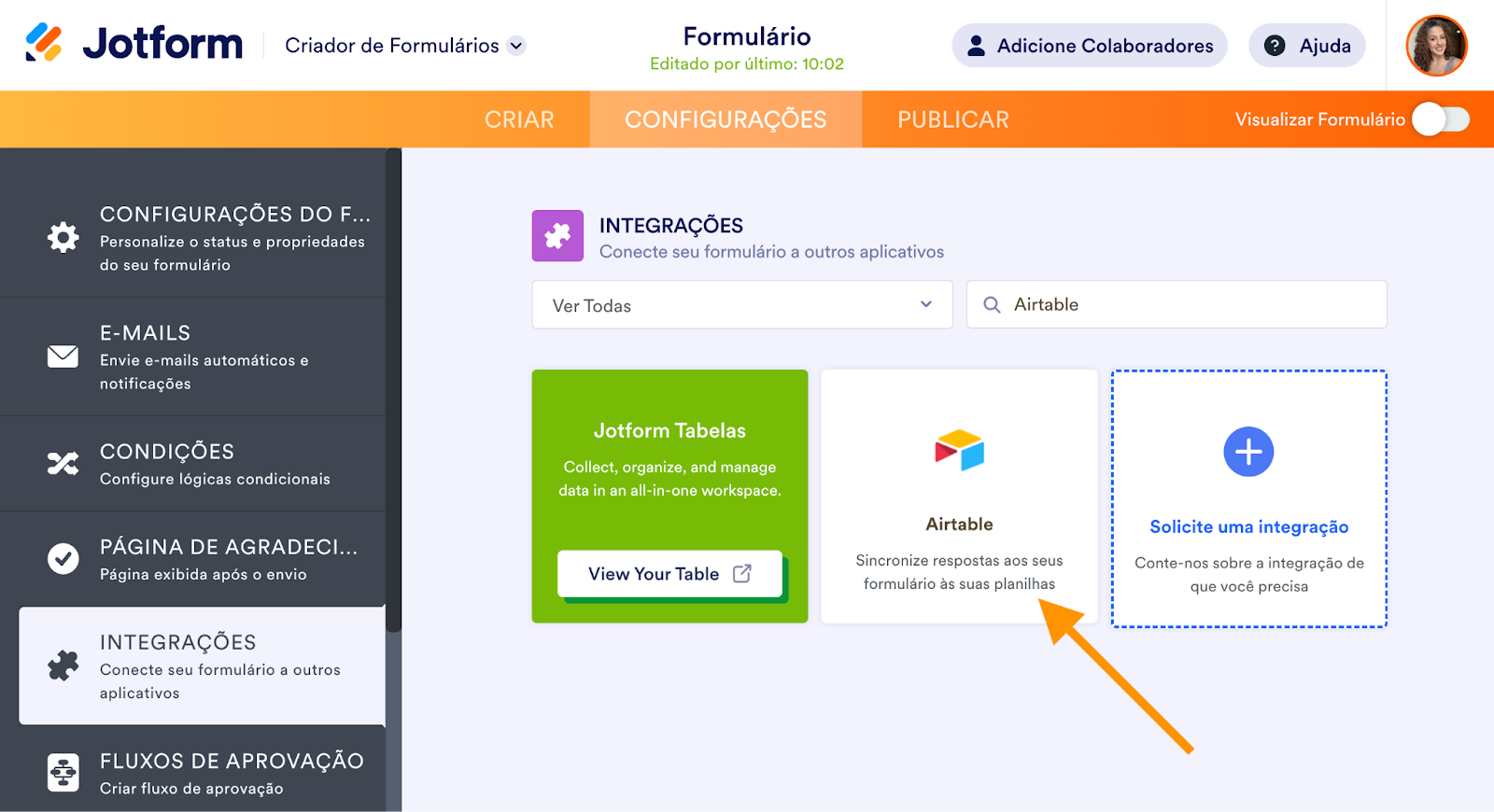 Captura de tela do Criador de Formulários clicando na Integração ao Airtable