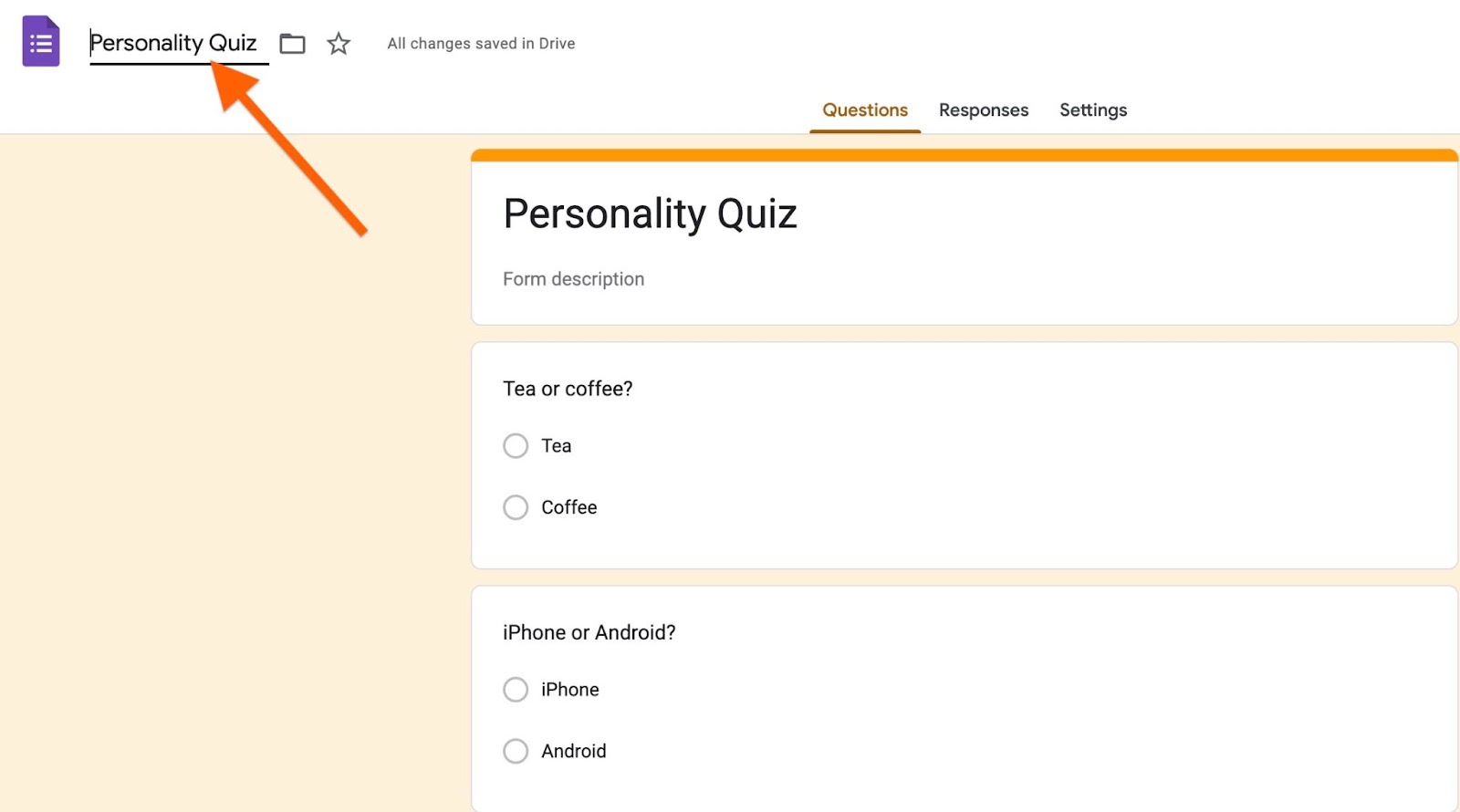 Un modulo online per quiz sulla personalità con domande per scegliere tra tè o caffè e iPhone o Android