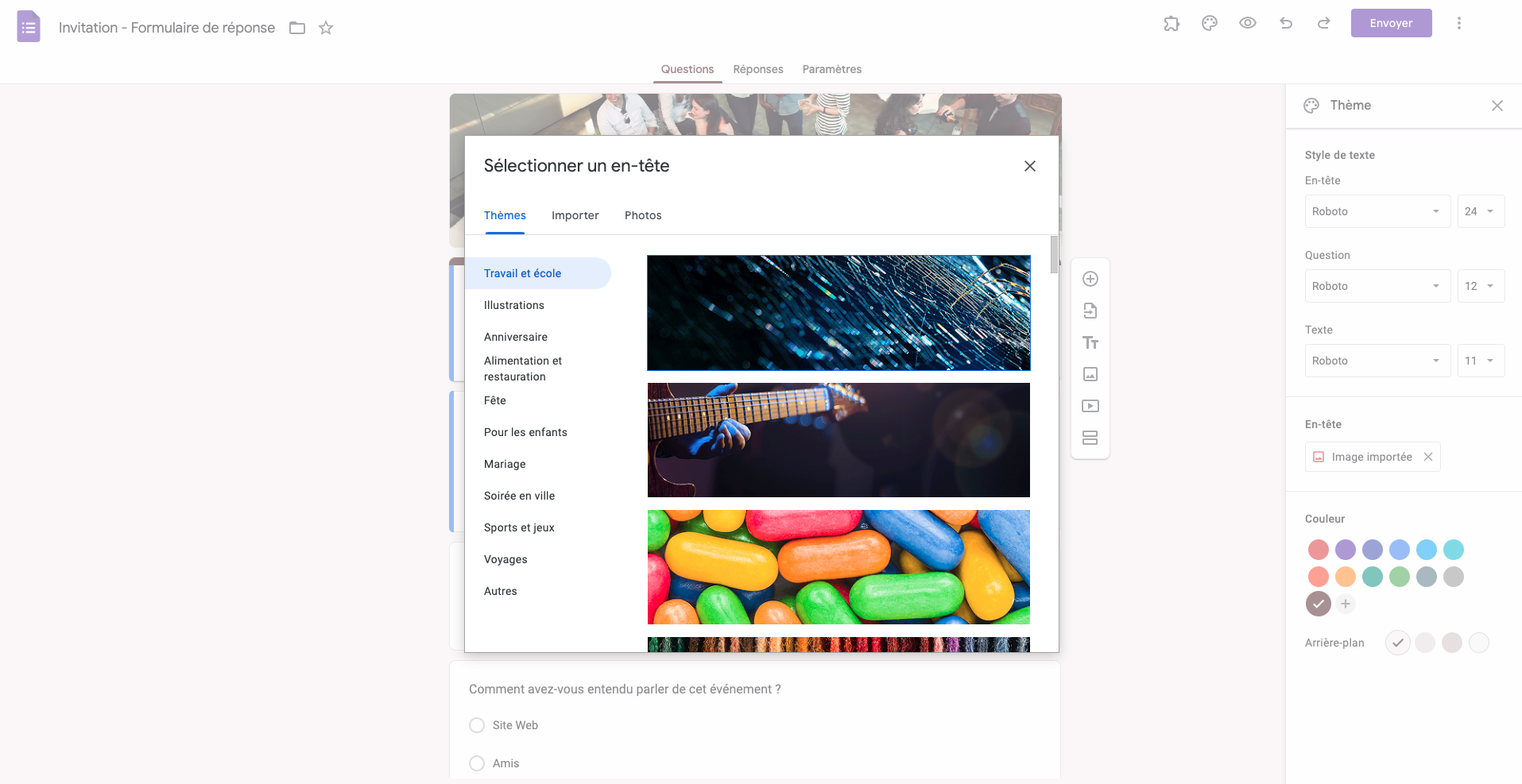 Un menu contextuel pour sélectionner une image d'en-tête de formulaire, avec différentes catégories thématiques telles que le travail, l'école et la fête