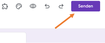 Nahaufnahme einer Online-Formularschnittstelle mit Hervorhebung dem Button "Senden" zum Versenden des Formulars