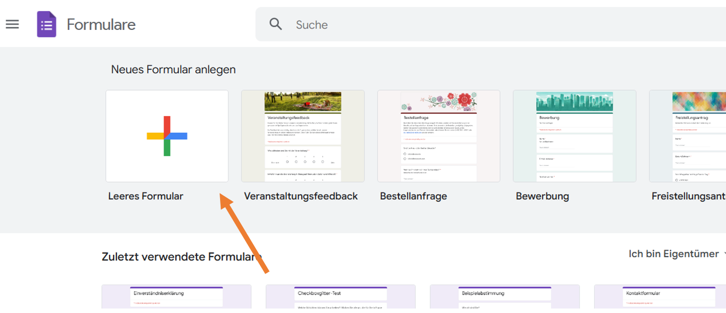 Eine Webseite mit Optionen für die Erstellung neuer Formulare, einschließlich eines hervorgehobenen Leeres Quizz', mit einer Liste der letzten Formulare darunter