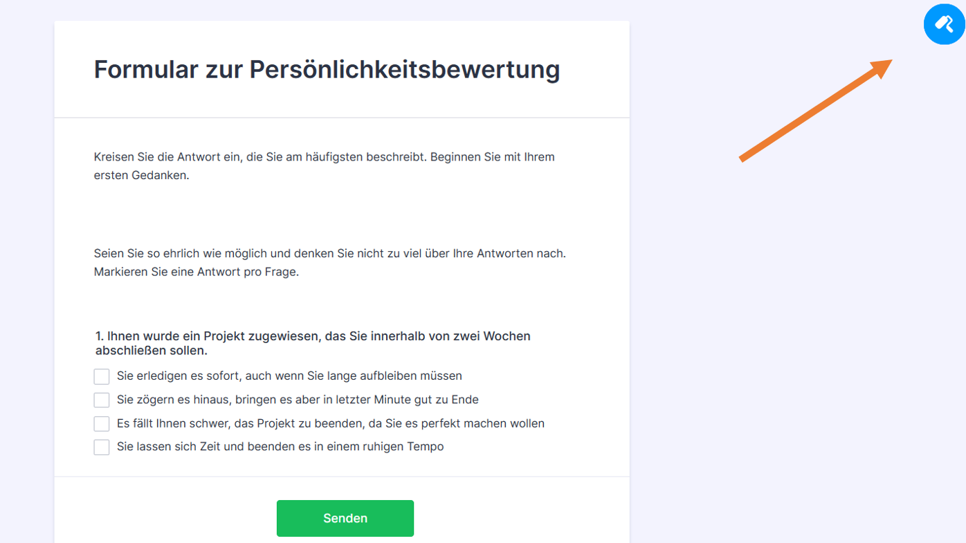 Eine Schnittstelle zum Formulargenerator für eine 'Persönlichkeitsbewertung' mit einer hervorgehobenen 'Hilfe'-Option, die Anweisungen zum Ausfüllen des Assessments enthält