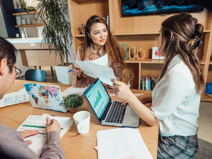 15 top employee communication apps for 2026
