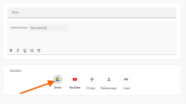 Capture d'écran de Google Classroom avec une fléche pointant vers le bouton Drive