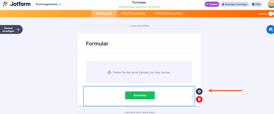 Screenshot des Formulargenerators von Jotform mit einem Pfeil, der auf ein Zahnradsymbol zeigt