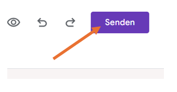 Ein Pfeil zeigt auf den violette Senden-Button oben rechts auf der Seite