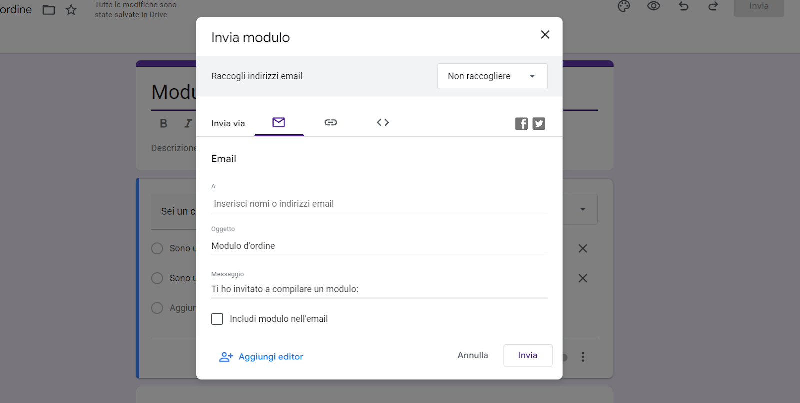 Uno screenshot della finestra popup "Invia modulo" di un modulo online, con le opzioni per l'invio via email in evidenza