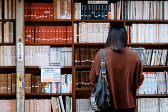 200 literature quiz questions: Test your literary knowledge!