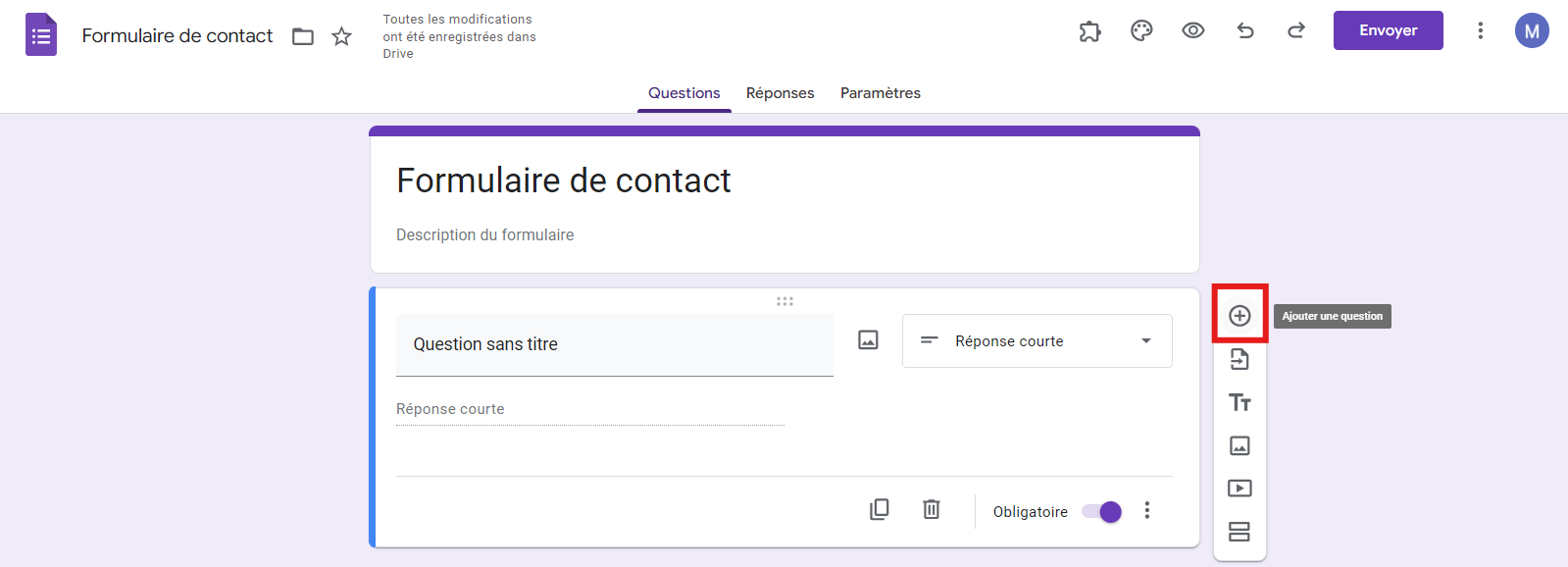 Capture d’écran d’une question dans un formulaire Google Forms avec l’option « + Ajouter une question » mise en évidence dans le menu vertical situé sur le côté droit de la zone de question