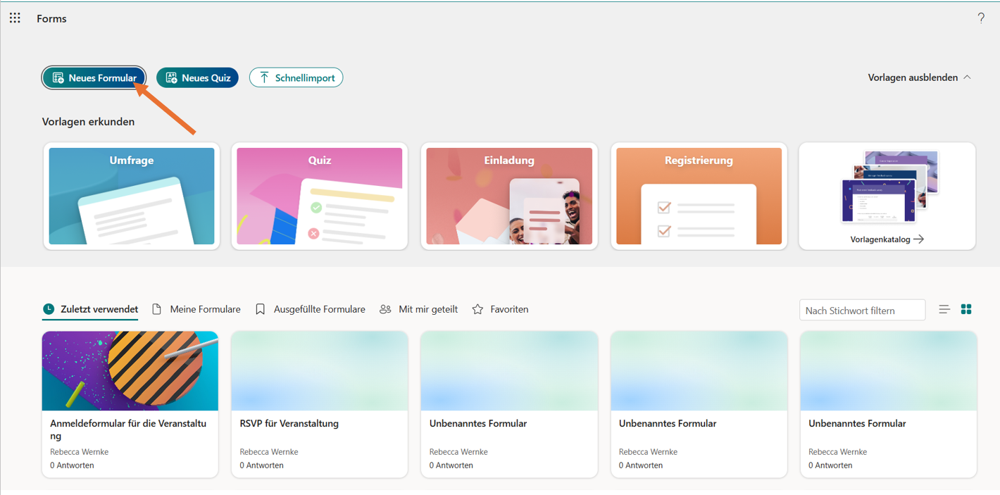 Screenshot der Microsoft Forms-Startseite, mit einem Pfeil, der auf den Button Neues Formular zeigt