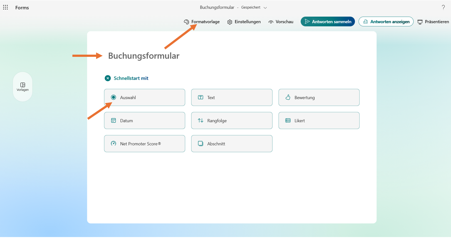 Screenshot von Microsoft Forms, mit Pfeilen, die auf den Titelbereich, die Schnellstartoptionen und den Button Formatvorlage zeigen