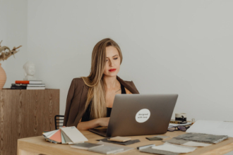 10 best AI chatbots for business operations (2026)
