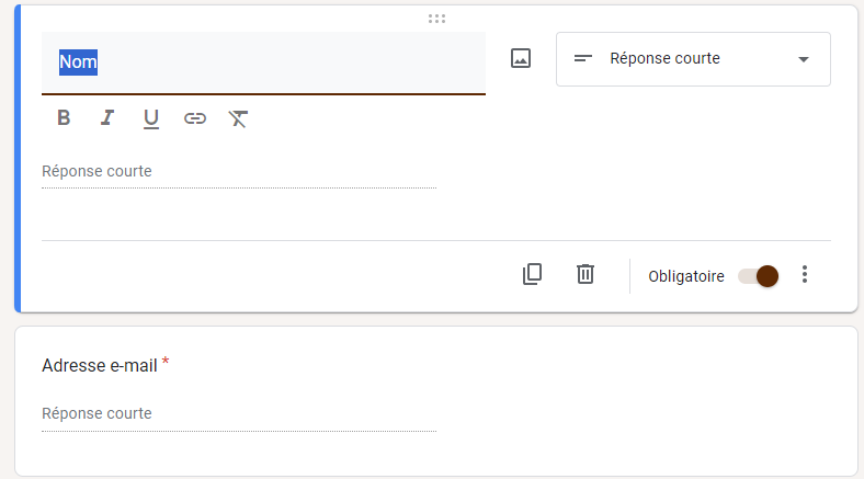 Capture d’écran d’un exemple de question du formulaire Google Forms avec le bouton-bascule « Obligatoire » activé