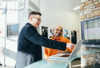Complete sales tracking guide with 5 steps and 6 app templates