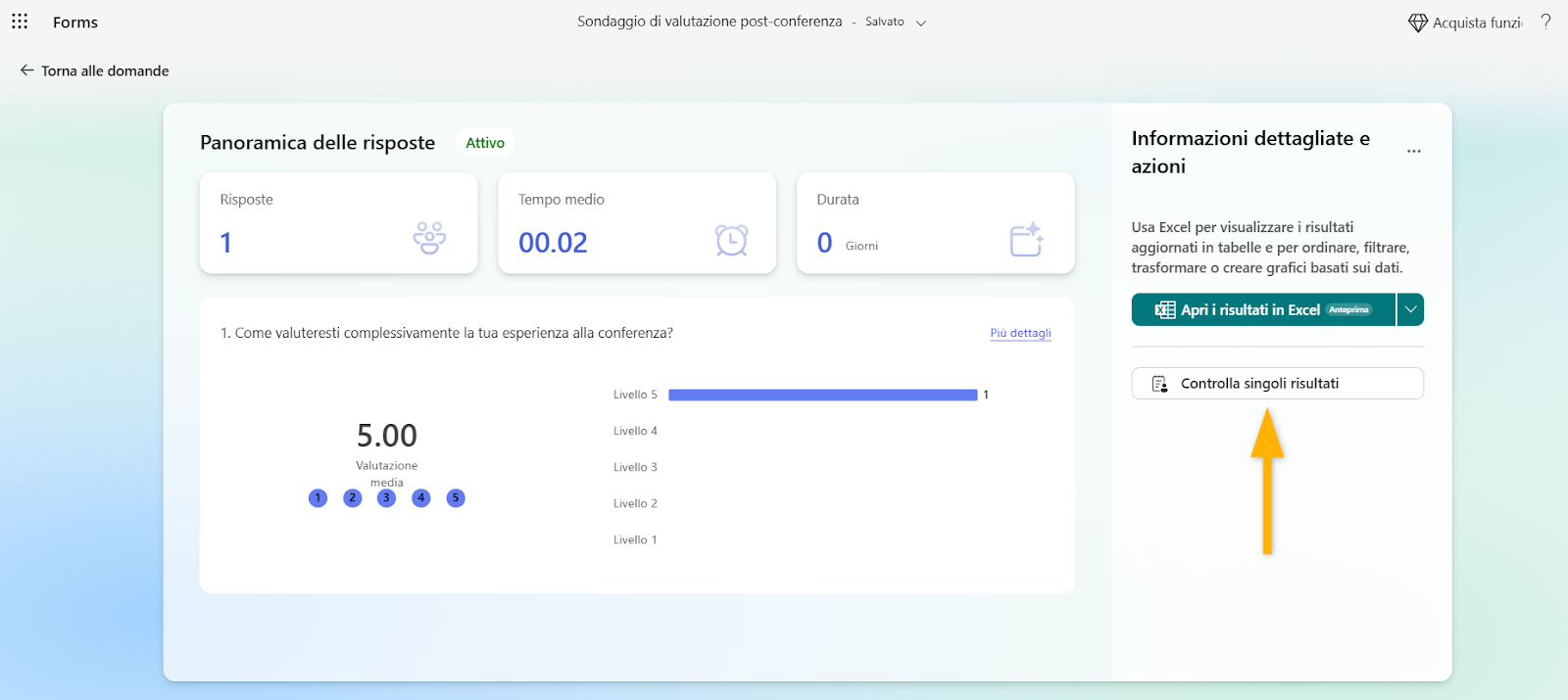 Scheda Risposte di Microsoft Forms con freccia che indica il pulsante Controlla singoli risultati