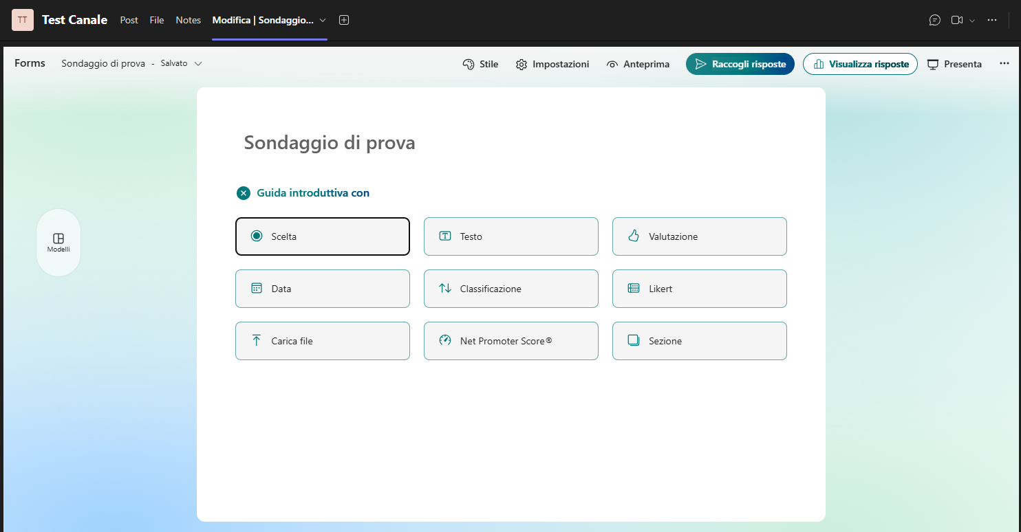 Creando il sondaggio utilizzando l'interfaccia di Microsoft Forms