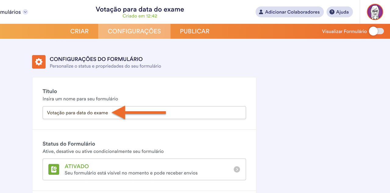 Aba de configurações em um criador de formulários mostrando o campo de título e a opção de status do formulário
