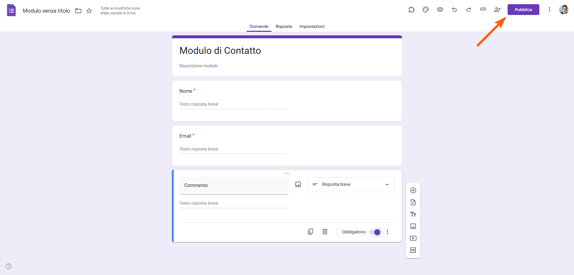 Screenshot del menu superiore di un modulo Google, con indicato il pulsante Pubblica
